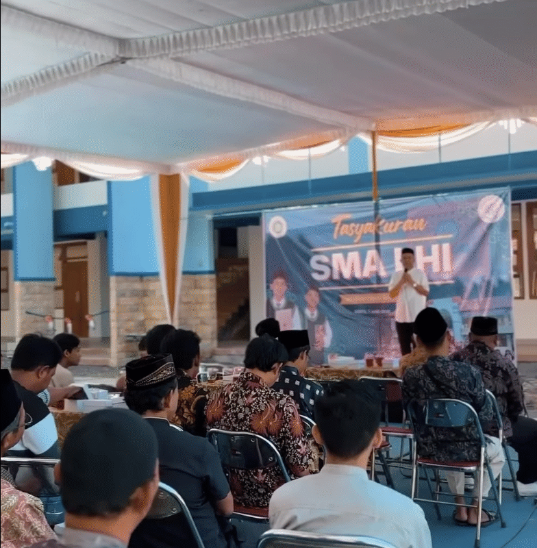 peresmian dan tasyakuran SMA LHI